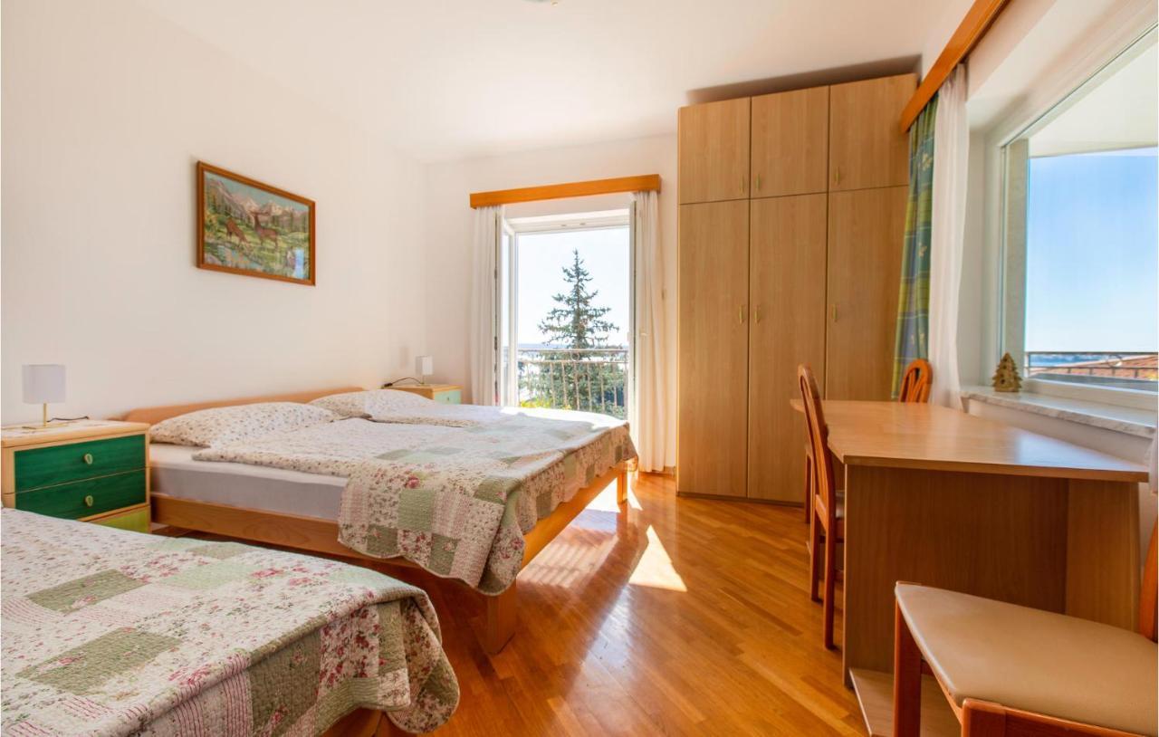 1 Bedroom Awesome Apartment In Piran Buitenkant foto